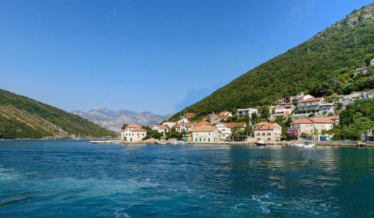 House By The Sea Tivat Exterior foto