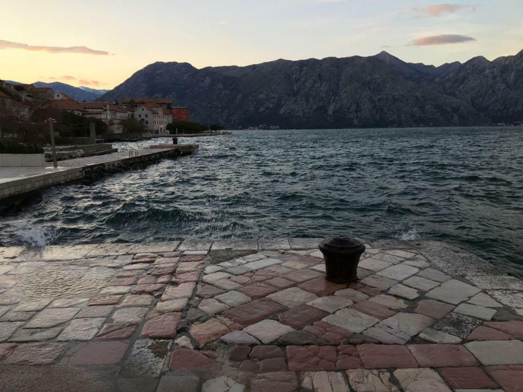 House By The Sea Tivat Exterior foto